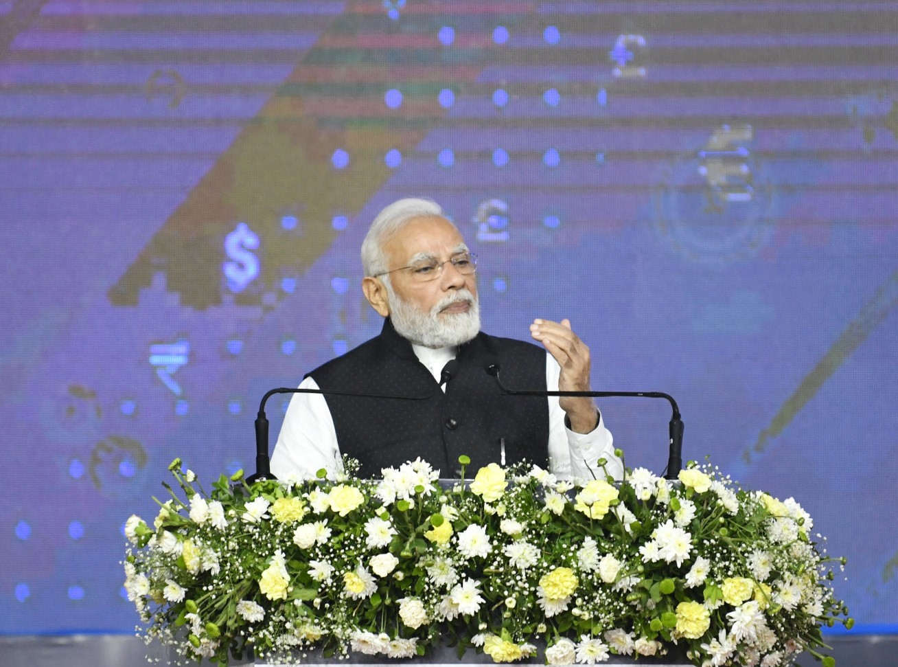 PM Modi flags off Maruti Suzuki e-VITARA exports; inaugurates hybrid battery electrode production in Gujarat