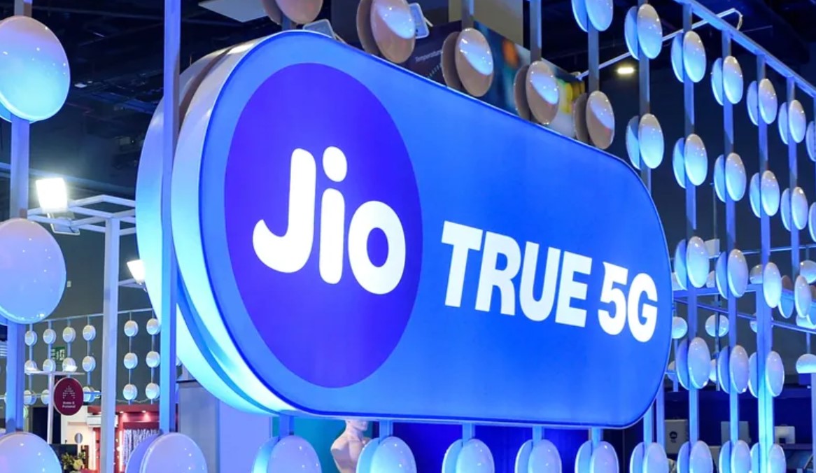 JIO extends Unlimited Offer for Cricket Season